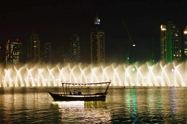 Dubai Budget Explorer with Dubai Mall Attractions